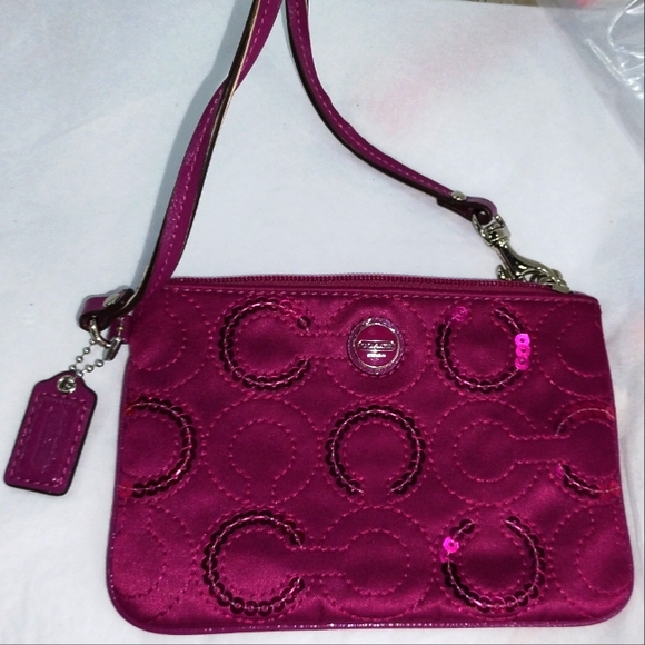 Coach Wristlet Art Sateen Sequin C Passion Berry Purple F50432 - Picture 1 of 1